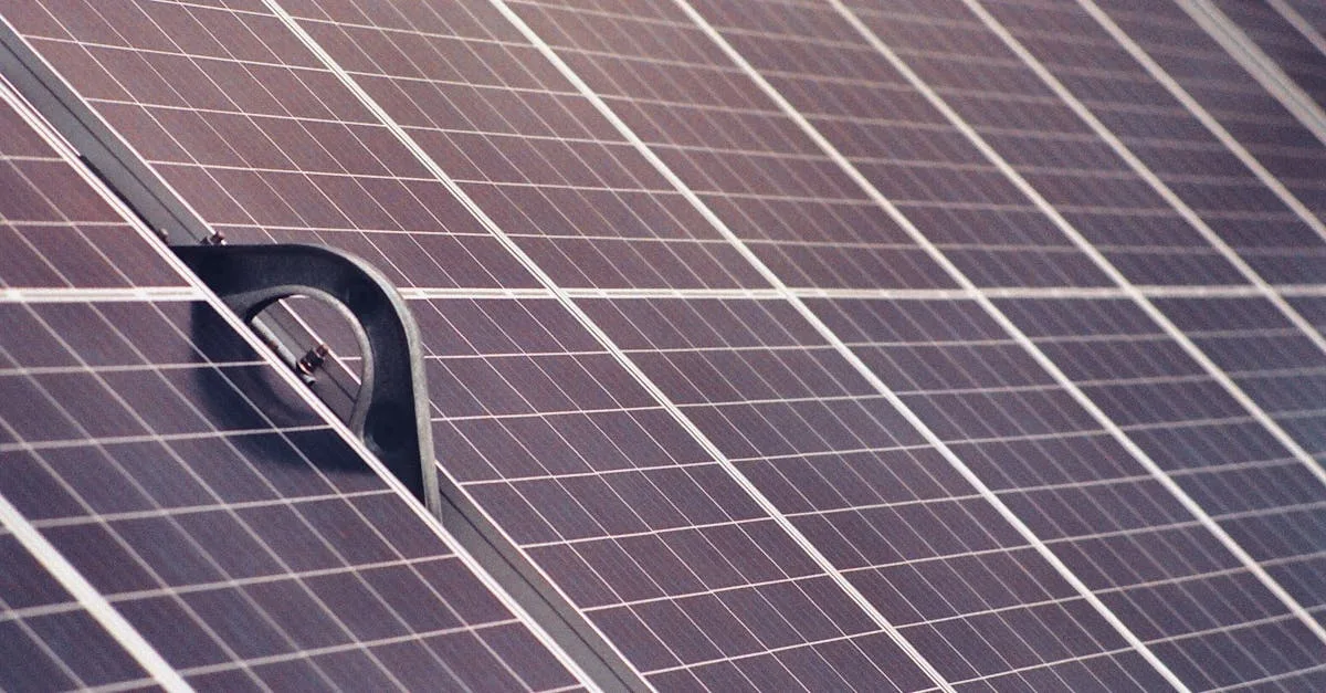 découvrez nos panneaux solaires flexibles, légers et faciles à installer, idéaux pour une énergie propre et durable partout.