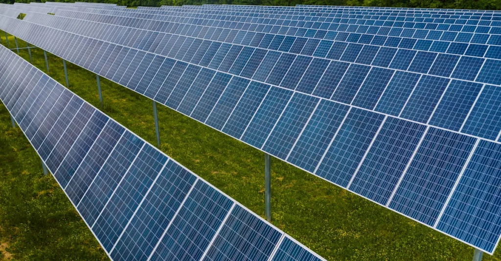 découvrez les panneaux solaires photovoltaïques, une solution efficace et durable pour produire votre propre électricité à partir de l'énergie solaire.