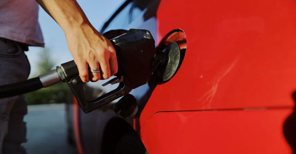 découvrez l'autoconsommation énergétique, une solution durable pour produire et consommer votre propre énergie tout en réduisant vos coûts et votre impact environnemental.
