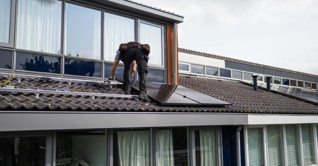 experts en installation de panneaux solaires à toulouse, nous vous proposons des solutions écologiques et économiques pour votre habitation ou entreprise. bénéficiez d'une installation professionnelle et durable.