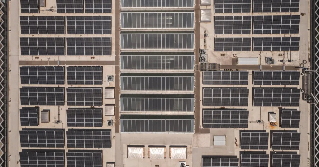 découvrez les prix des panneaux solaires, comparez les offres et trouvez la solution la plus adaptée pour économiser sur votre facture d'énergie.